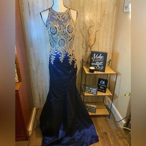 Royal Queen hour glass beaded evening gown. Size 12.